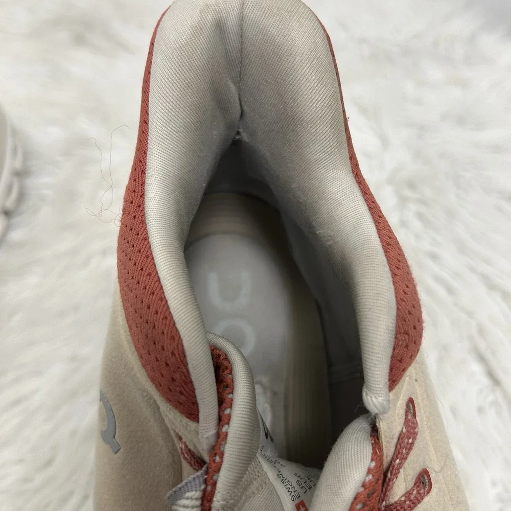 On Cloud Hi Edge Women's Sz 9 Sand Pearl Running Shoe CloudTec‎ Swiss Engineered